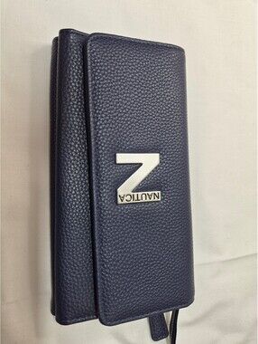 Nautica Navy Blue RFID Protection Trifold Wallet with Zippered Coin Pocket B453